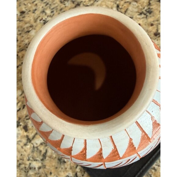 Navajo Art Pottery Vase Terracotta Etched Vintage 6” - Picture 4 of 9